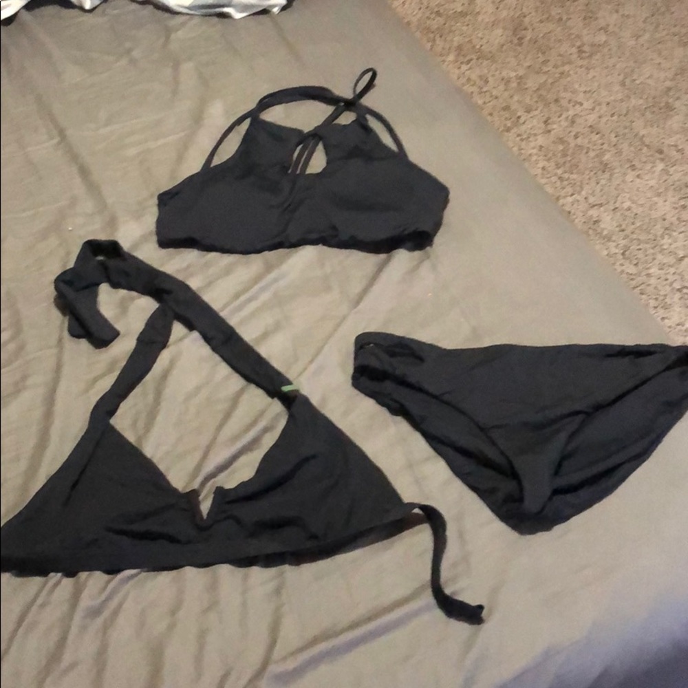 Three piece Roxy bikini set